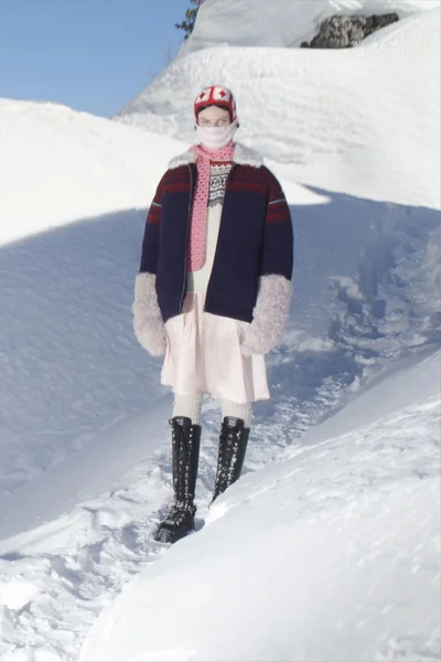 Look 9